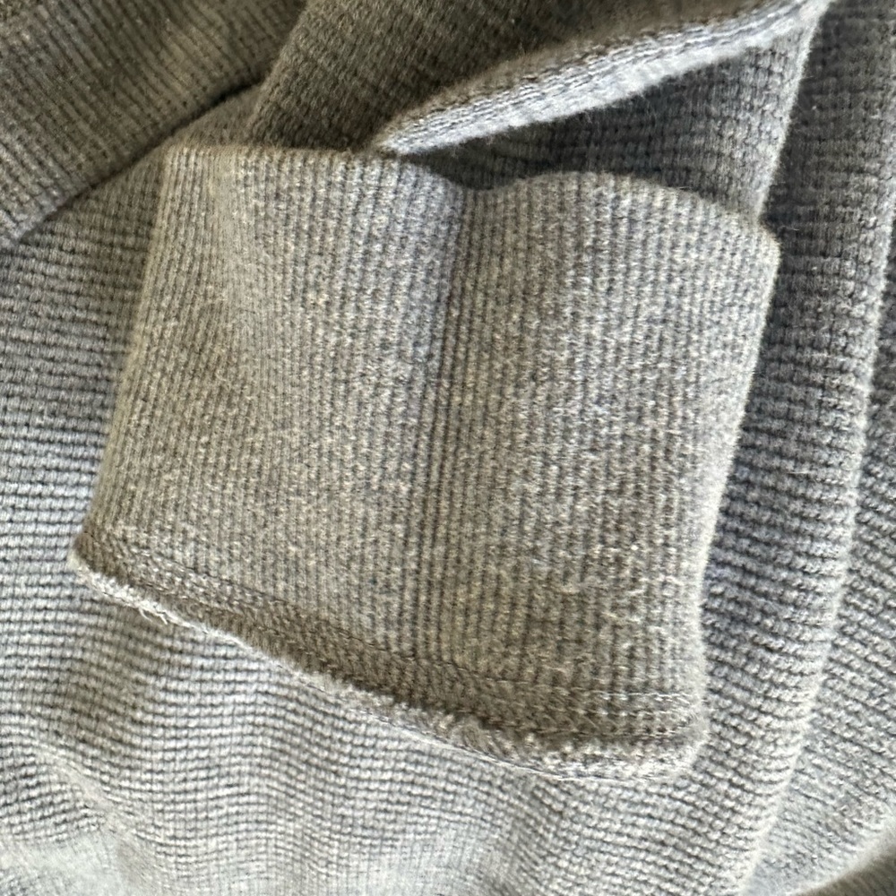 Men’s Team Pre Own As Is Eddie Bauer Crew neck Sweater Size L Large Blue - Picture 5 of 5